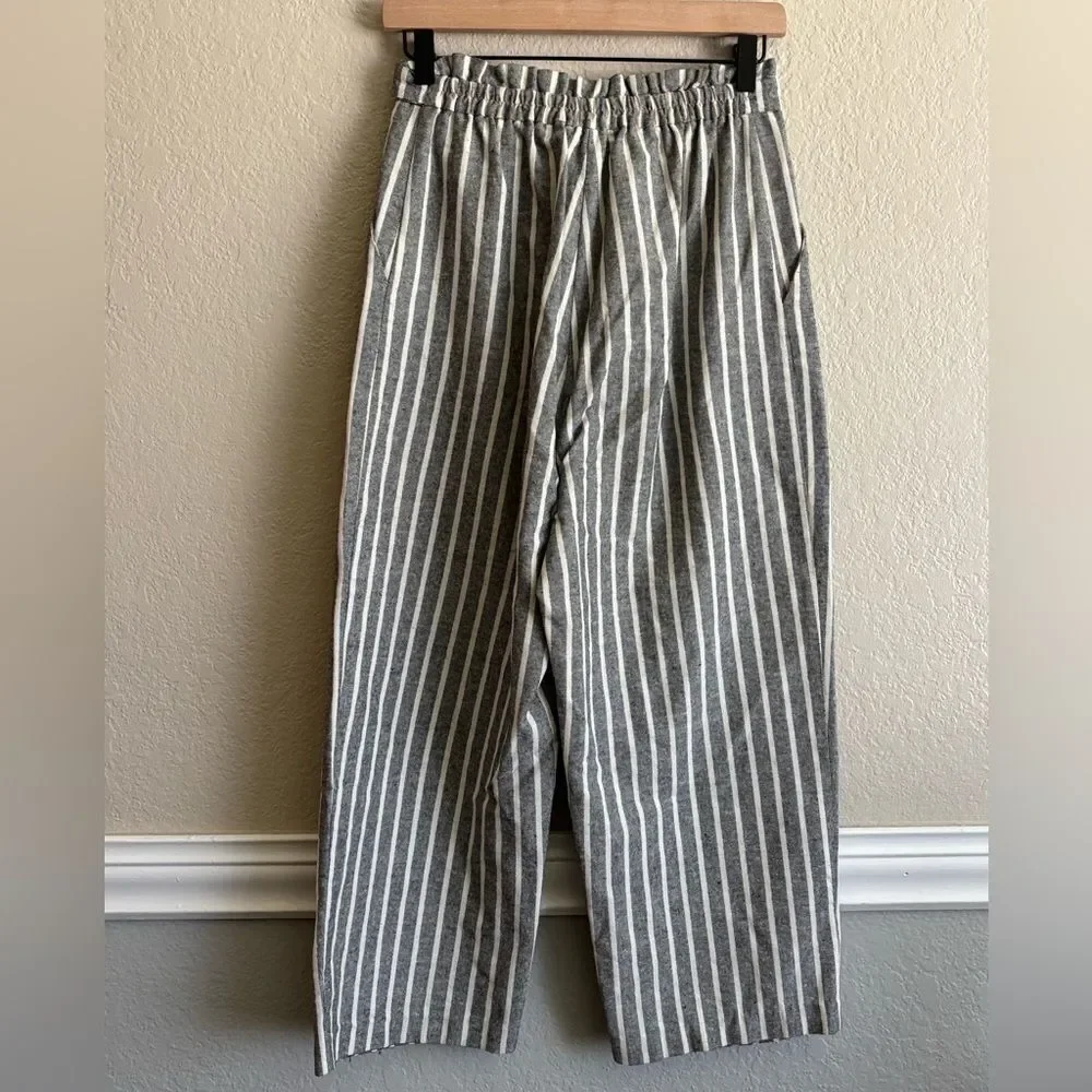 Heartloom Pinstripe Cropped Pants Medium